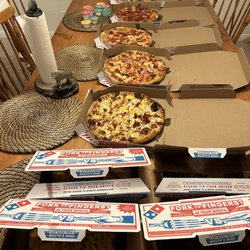 Domino's Pizza - Pizzas and sides