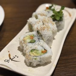 Gen Kai Sushi - Veggie roll