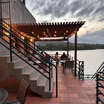1011 Bistro - Outdoor dining area. - New American Near Me - Kerrville, Texas 1011 Bistro - Outdoor dining area. - New American Near Me - Kerrville, Texas