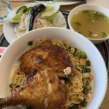 Miss Saigon - Crispy Chicken Mi Kho - Vietnamese Near Me - Chicago, Illinois