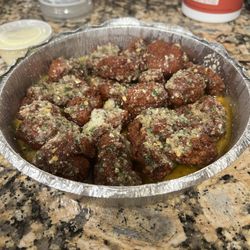 New Wave Pizza - 20 boneless garlic parm wings