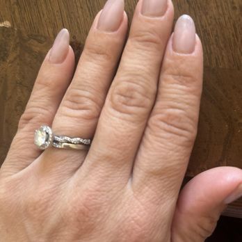 Lotus Nail Salon - Gel manicure with natural color - Nail Salons Near Me - San Francisco, California