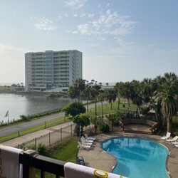 Maravilla Condos