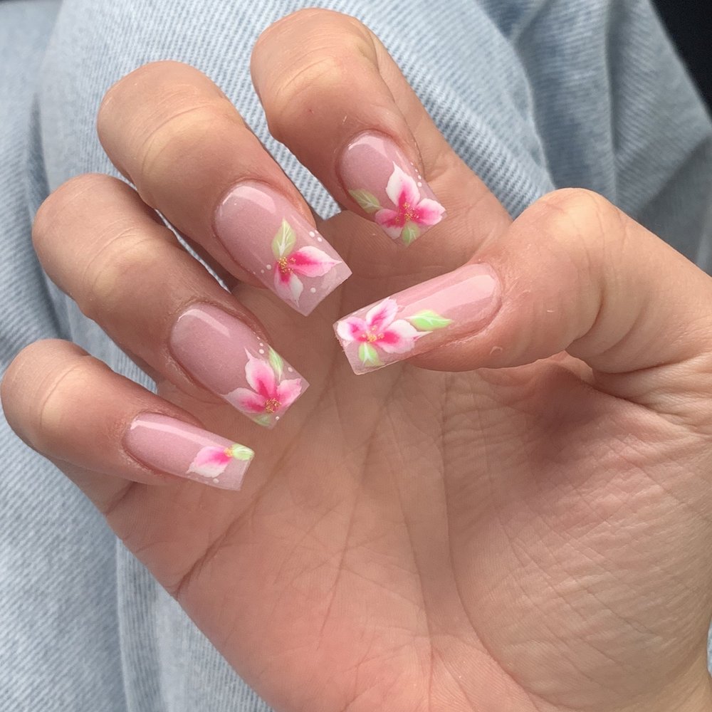Essence Nail Spa - just one of Win's many detailed and intricate designs - Nail Salons Near Me - Port Charlotte, Florida