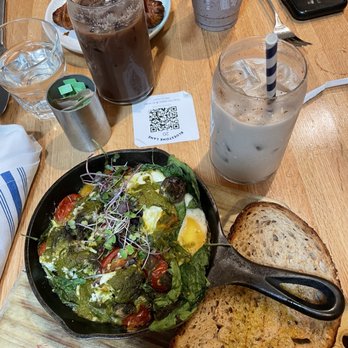 Bluestone Lane Harvard Square Café - Green Baked Eggs - Coffee & Tea Near Me - Cambridge, Massachusetts