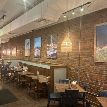 Taziki's Mediterranean Cafe - Franklin - Interior design - Mediterranean Near Me - Franklin, Tennessee