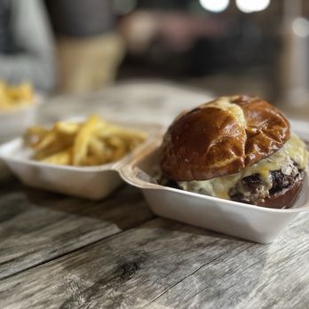 That Burger - The That German Burger - Burgers Near Me - Austin, Texas