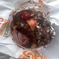 Tropical Smoothie Cafe - Delicious açaí bowl only problem is that it's stone cold and not enjoyable.