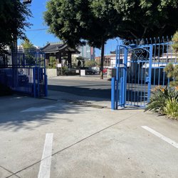 Temple Medical Center - Entrance