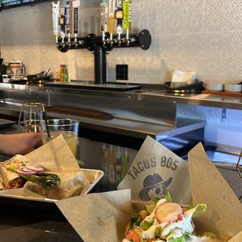Tacos 805 - Mexican Near Me - Simi Valley, California