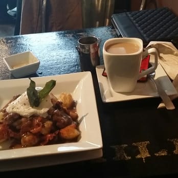 Skillet - Lamb poutine and tea. - New American Near Me - Columbus, Ohio