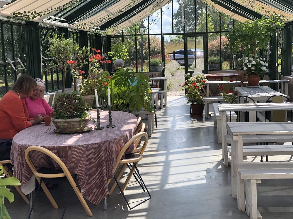 THE NUT HOUSE 17 Photos Torsåker Almungevägen, Upplands Väsby