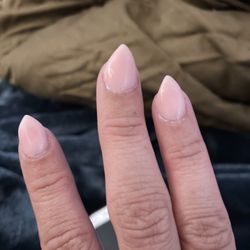 Annie's Nails - Horrible!