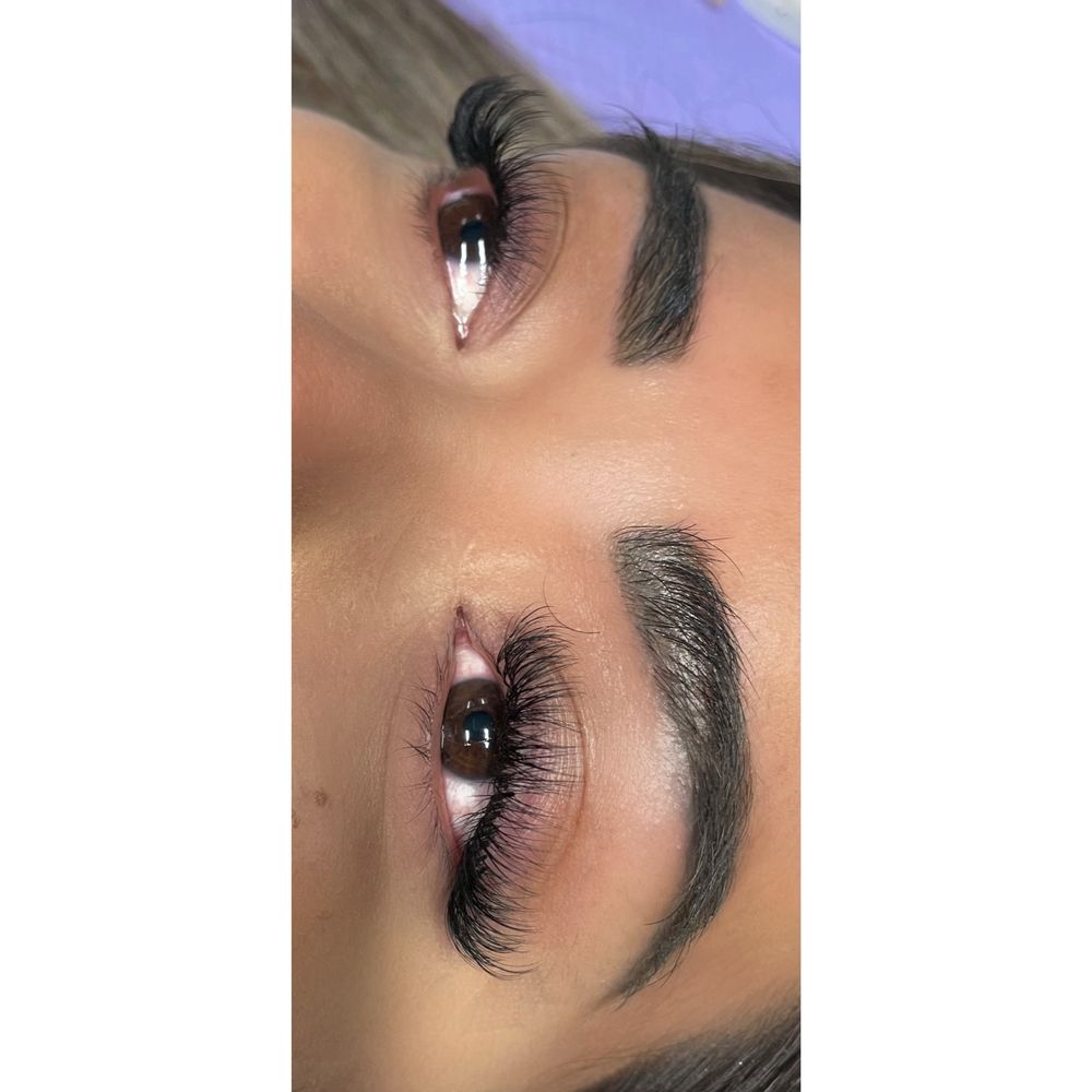 Luna Beauty Salon Logo