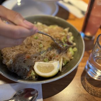 Avenida Restaurant - Filipino Near Me - San Mateo, California Avenida Restaurant - Filipino Near Me - San Mateo, California