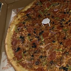 Fat Boy's Pizza - Deluxe pizza ??