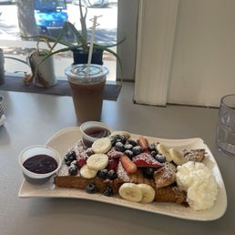 French Toast Berries, and Banana French Toast French Toast Berries, and Banana French Toast