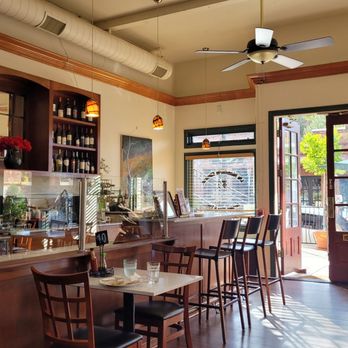 Liu Mandarin Kitchen - Relaxing interior. - Chinese Near Me - Auburn, California Liu Mandarin Kitchen - Relaxing interior. - Chinese Near Me - Auburn, California