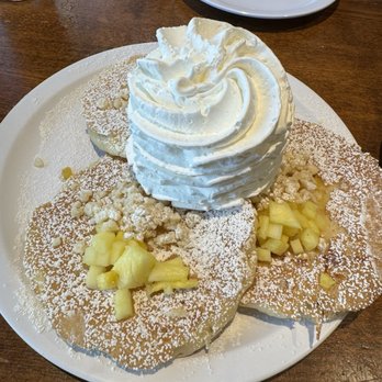 Eggs 'n Things Ko Olina - Macadamia Nut Pancakes - American Near Me - Kapolei, Hawaii Eggs 'n Things Ko Olina - Macadamia Nut Pancakes - American Near Me - Kapolei, Hawaii