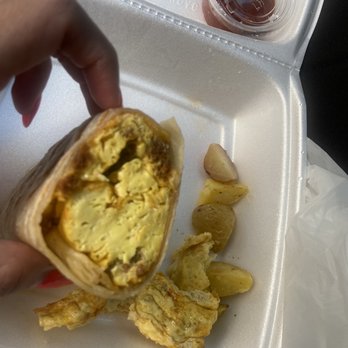 Royal T Cafe - Rubbery eggs - Breakfast & Brunch Near Me - Manteca, California