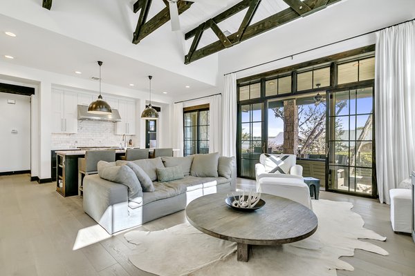 Austin Lakeside Properties