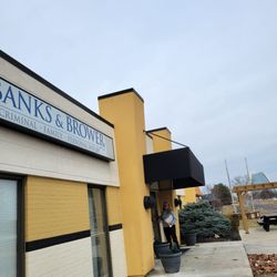 Banks & Brower