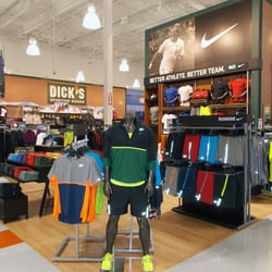 DICK'S Sporting Goods