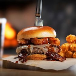 WSKY Bar + Grill