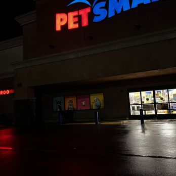 PetSmart - The front building - Pet Groomers Near Me - Torrance, California