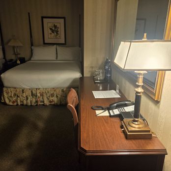 Mayflower Park Hotel - Hotels Near Me - Seattle, Washington