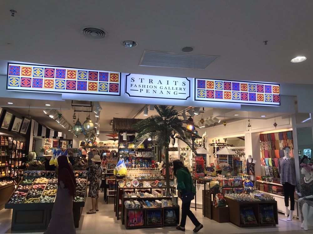 Straits Fashion Gallery