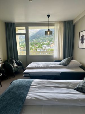 Kviknes Hotel by null