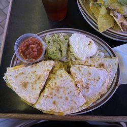 Quesadilla with shredded beef