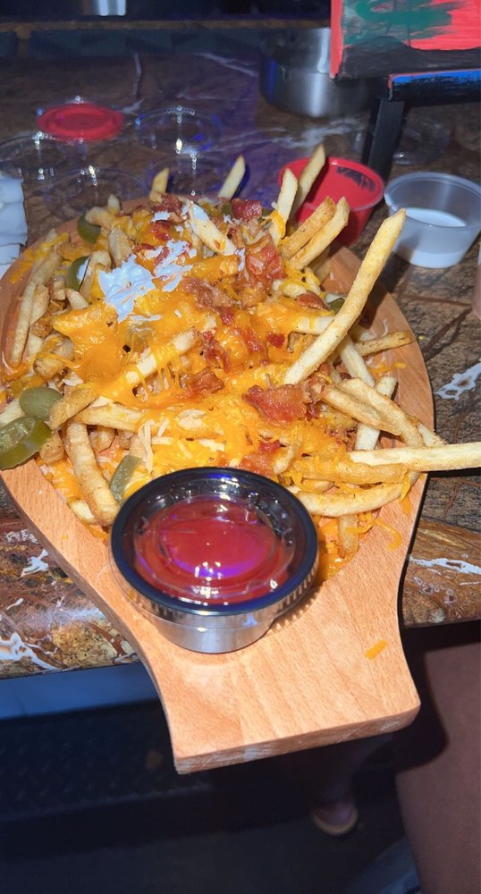 OAK CRAFT BAR Updated July 2024 1025 N FEDERAL HWY, FORT LAUDERDALE