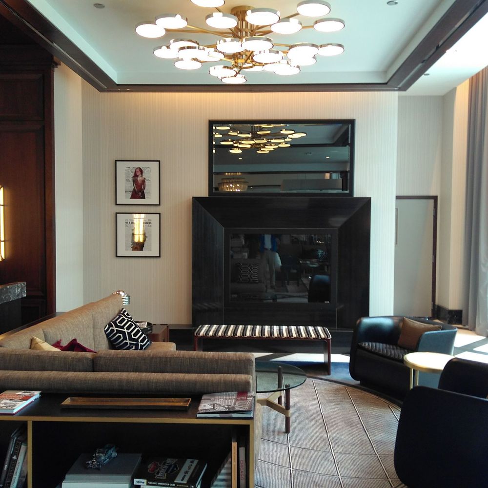 Hampton Inn Chicago McCormick Place - Hotels Near Me - Chicago, Illinois