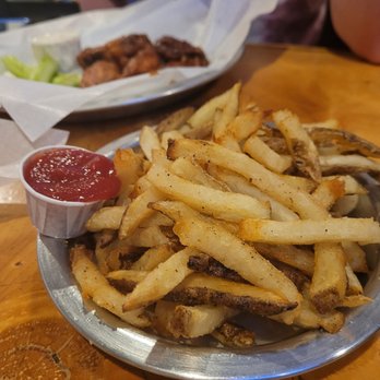 The Colorado Room - 01.17.22 - Fries - Music Venues Near Me - Fort Collins, Colorado The Colorado Room - 01.17.22 - Fries - Music Venues Near Me - Fort Collins, Colorado
