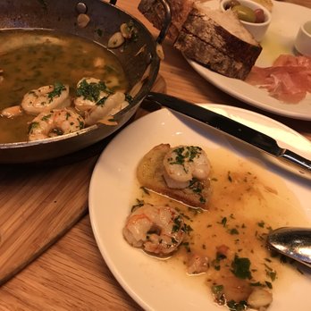 Boqueria Fulton Market - Spanish Near Me - Chicago, Illinois