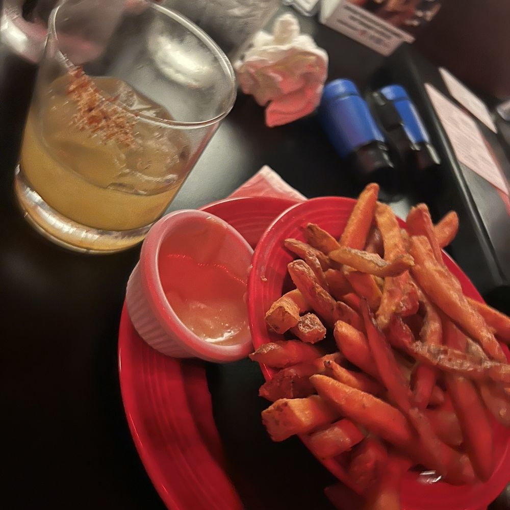 Flappers Comedy Club & Restaurant - Fries were the best ever - Comedy Clubs Near Me - Burbank, California Flappers Comedy Club & Restaurant - Fries were the best ever - Comedy Clubs Near Me - Burbank, California