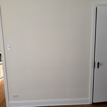 Bryant's Decorative Painting - Wall and baseboard after. - Painters Near Me - Valparaiso, Indiana Bryant's Decorative Painting - Wall and baseboard after. - Painters Near Me - Valparaiso, Indiana