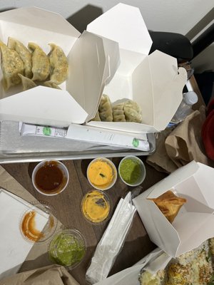 Momo Cha by null