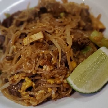 Nur Thai - Beef pad Thai - Thai Near Me - Park, New York
