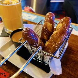 The Backroom Saloon - Beer pretzels