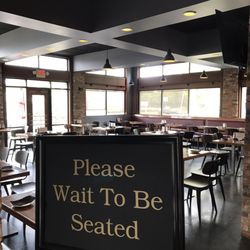 Umi Sushi & Grill - Seating
