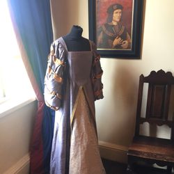 Tutbury Castle - Period dresses