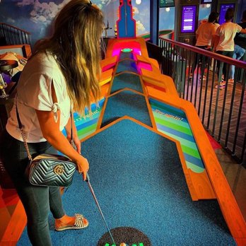 Puttshack - Mini Golf Near Me - Atlanta, Georgia