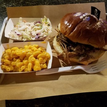 Big Hoffas - pulled pork with creamy slaw and mac & cheese - Barbeque Near Me - Westfield, Indiana