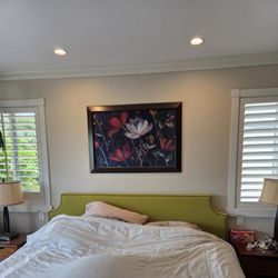 Magnum Opus Inspections - lights over bed he said didn't work - switches to sides of headboard