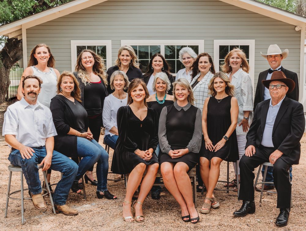 CHARITABLE REALTY Updated September 2024 13 Photos 241 N Frnt St