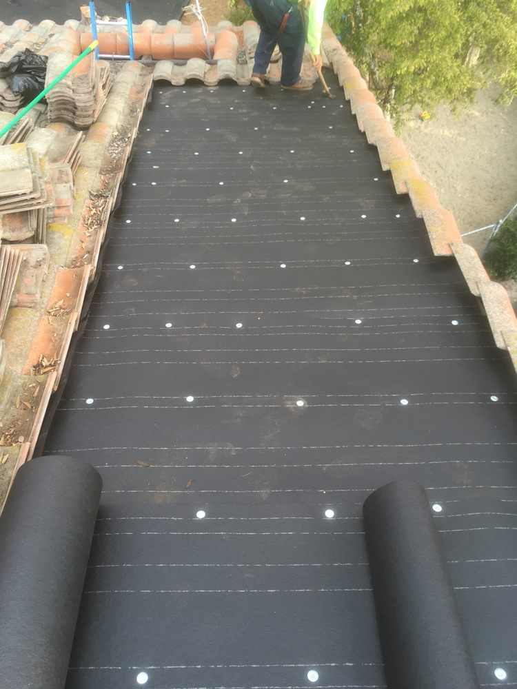 Slide of Lopez Roofing & Construction