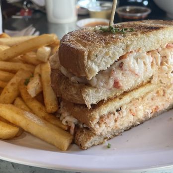 Slapfish - Clobster Grilled Cheese - Seafood Near Me - Farmington, Utah Slapfish - Clobster Grilled Cheese - Seafood Near Me - Farmington, Utah